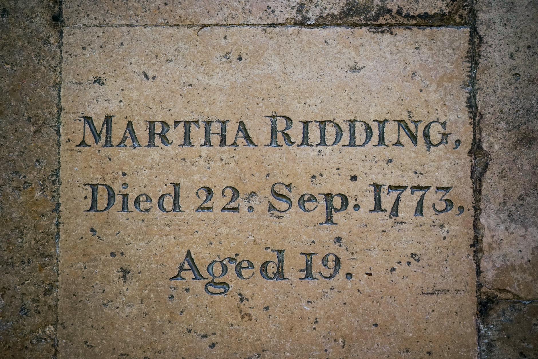 엔씨 고소 사건: 영래기 유튜버의 리니지 클래식 허위 사실 유포 혐의 분석 featured image 175