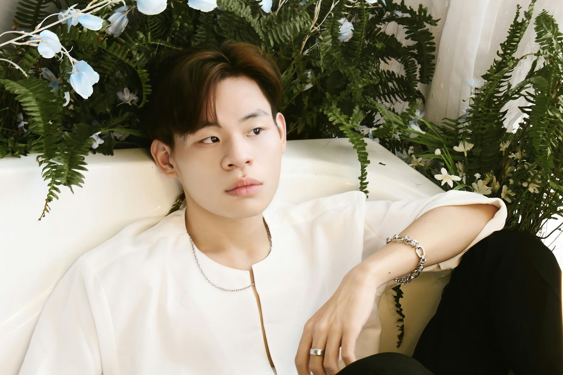 최형우의 대단한 어깨: 스포츠 사진으로 보는 그의 역동성